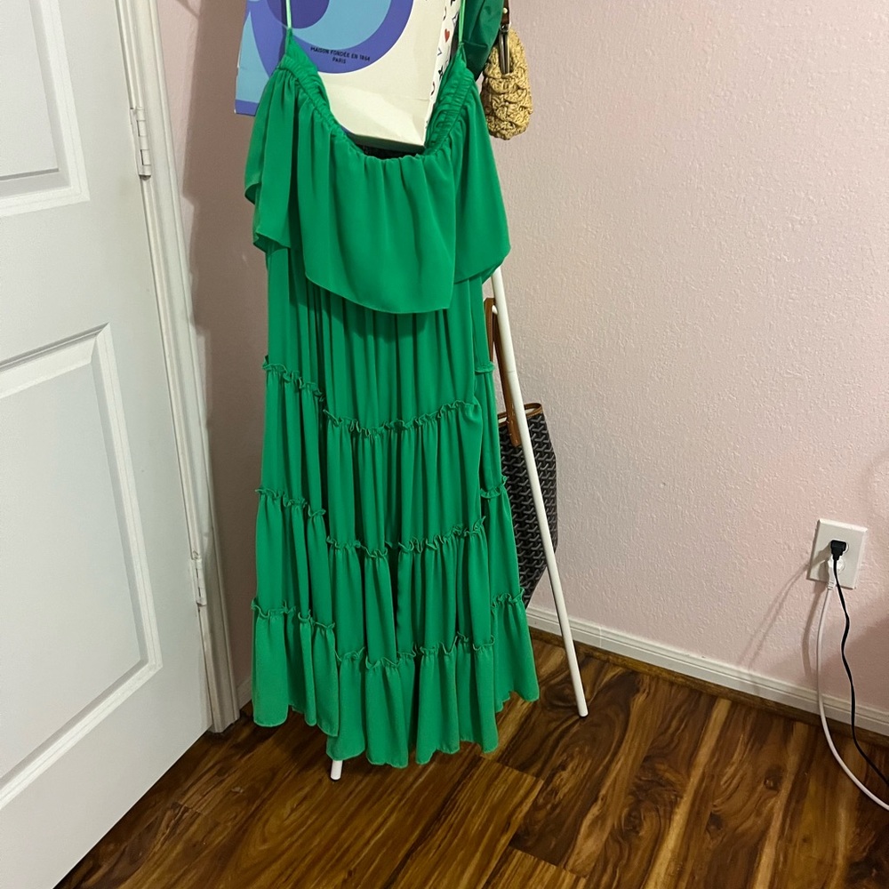 Chic Green Tiered Maxi Skirt